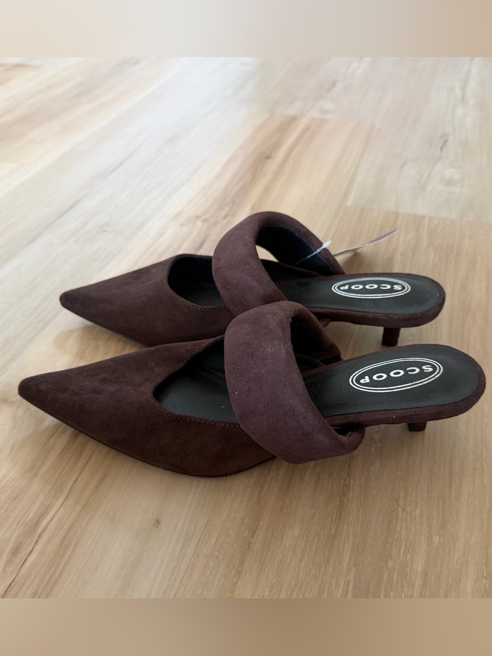 Pointed Toe Kitten Heel Mule in Dark Brown